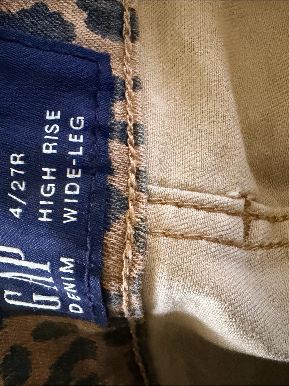 GAP Leopard Print High-Rise Wide-Leg Jeans - Beige & Black - Picture 2 of 3